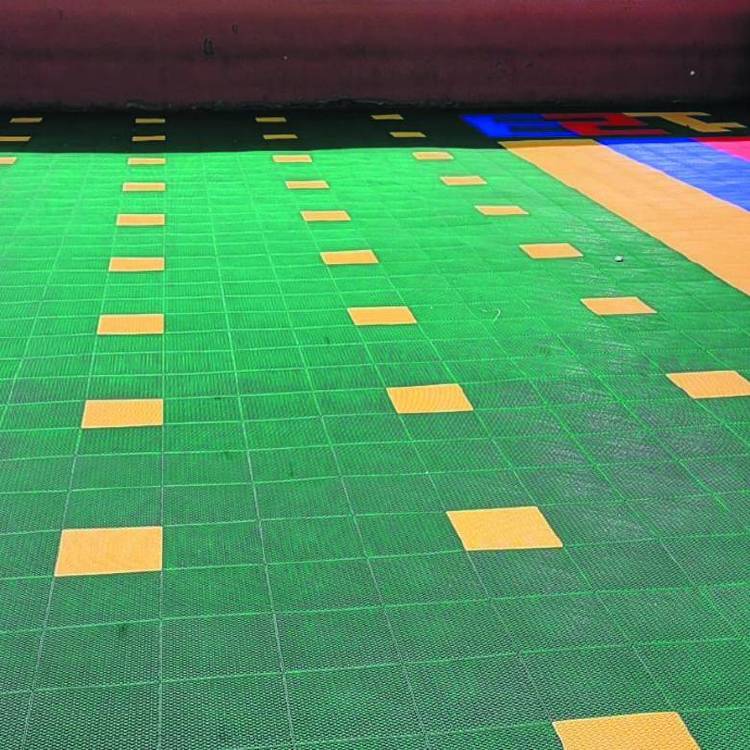 悟空供应PVC防滑保护垫 室外篮球运动场 悬浮拼接地板垫